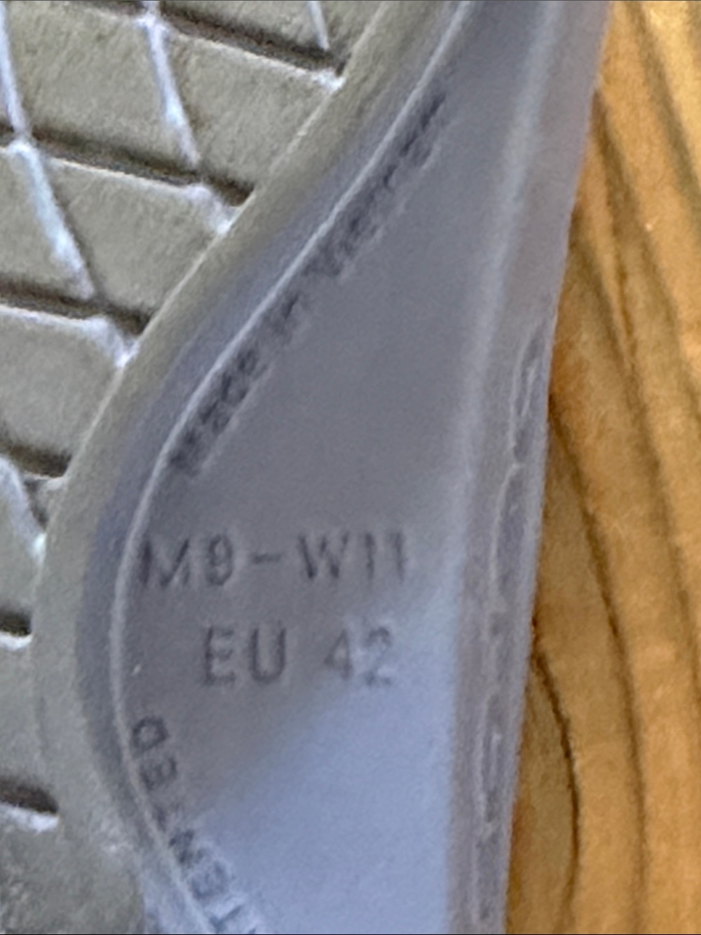 OOFOS Recovery Sandals - Picture 5 of 5